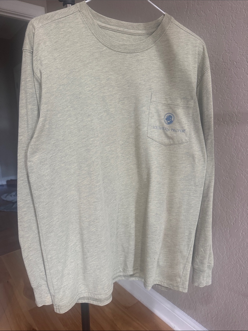 Southern Proper Men's Long-Sleeve Pocket Tee - Light Gray Heather